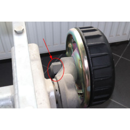 Krytka matice čepu náprav B1600/B1800 EURO