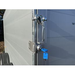 Bezpečnostní zámek zadní rampy přívěsů Debon