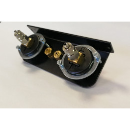 Manometr k vzduchovému pérování vlevo a vpravo